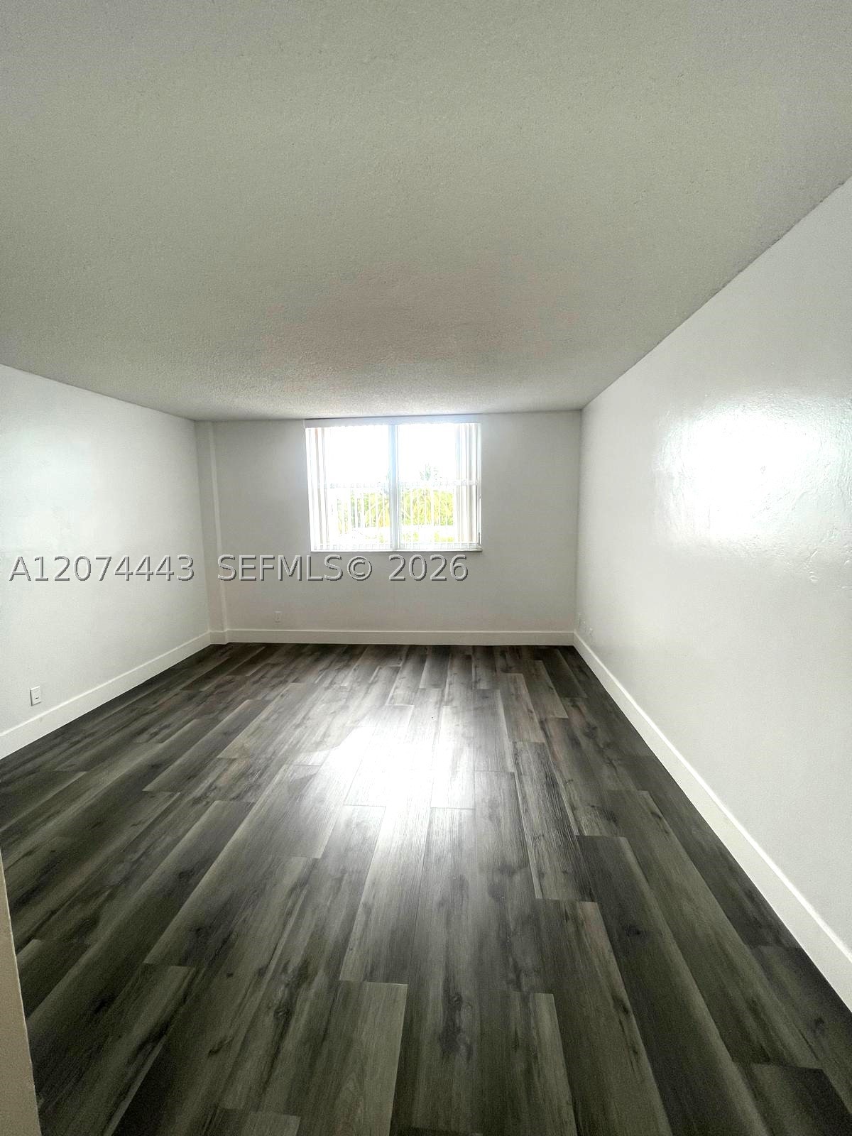 2450 Ne 135th St 209 Property Photo 21