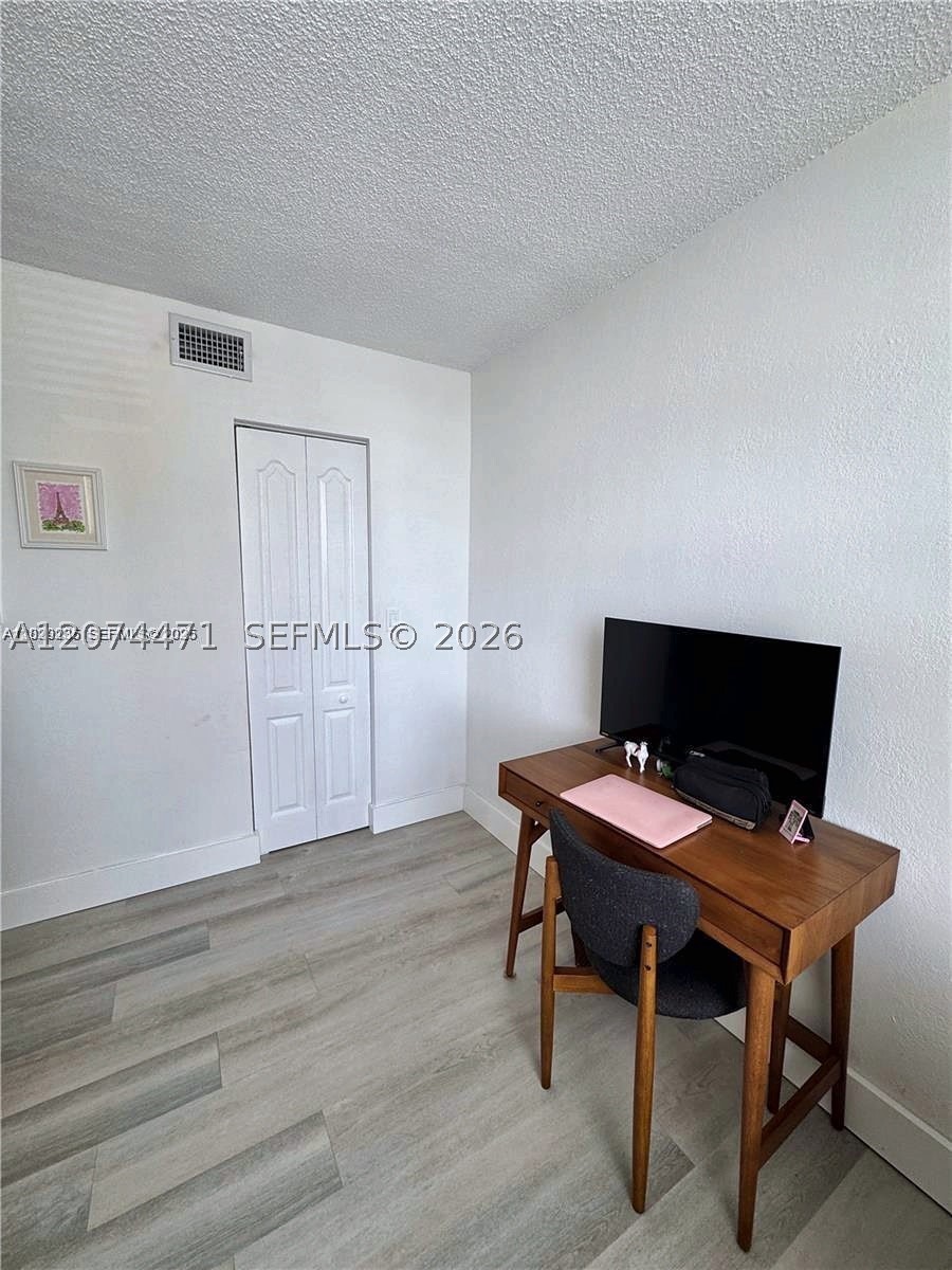2000 Ne 135th St 609 Property Photo 12