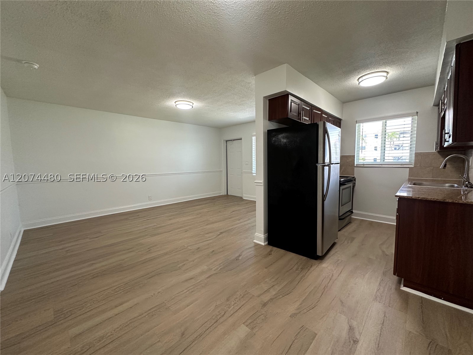 110 NE 19th Ave 12A Property Photo 1