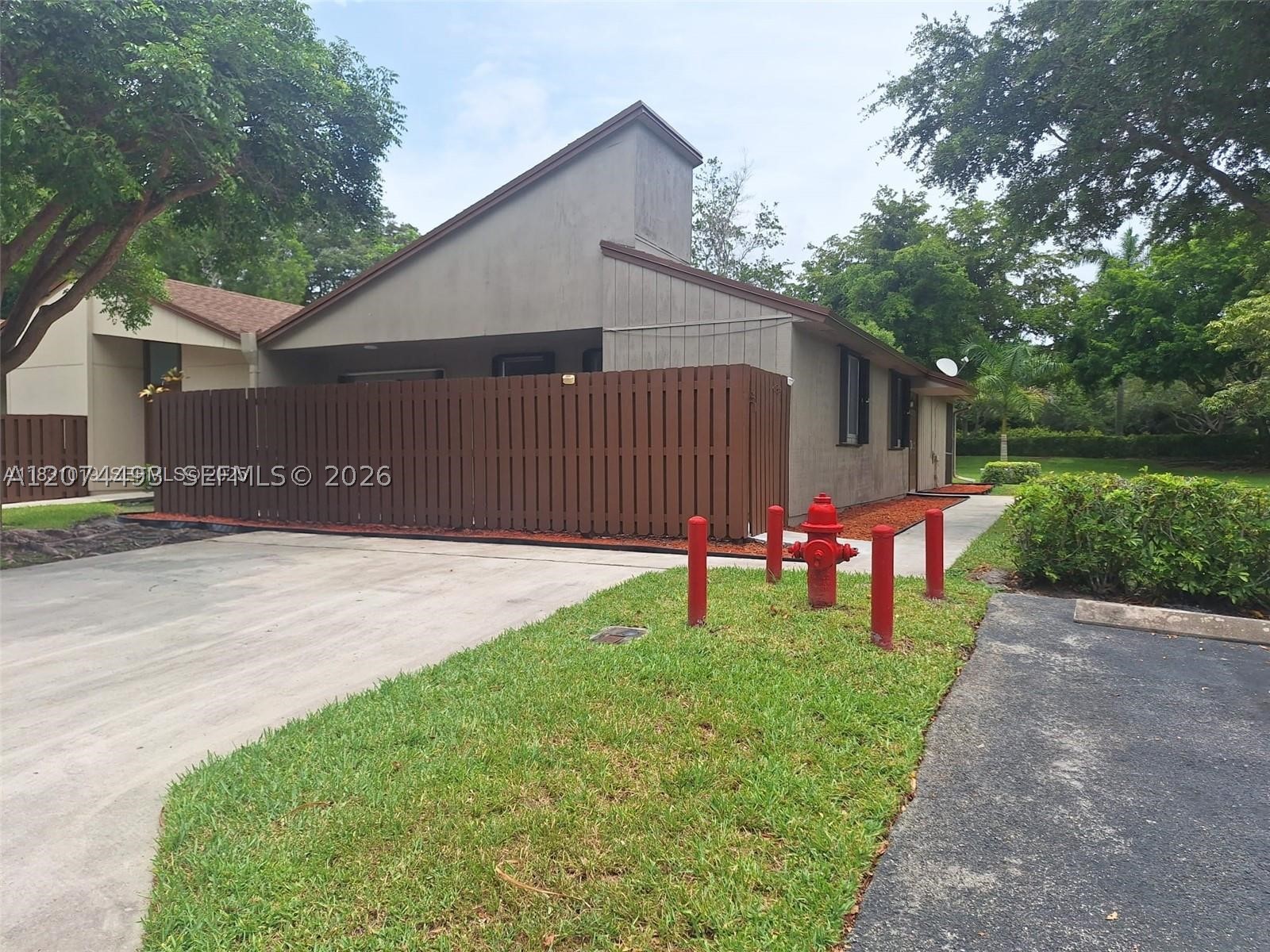 22280 Timberly Dr 22280 Property Photo 3