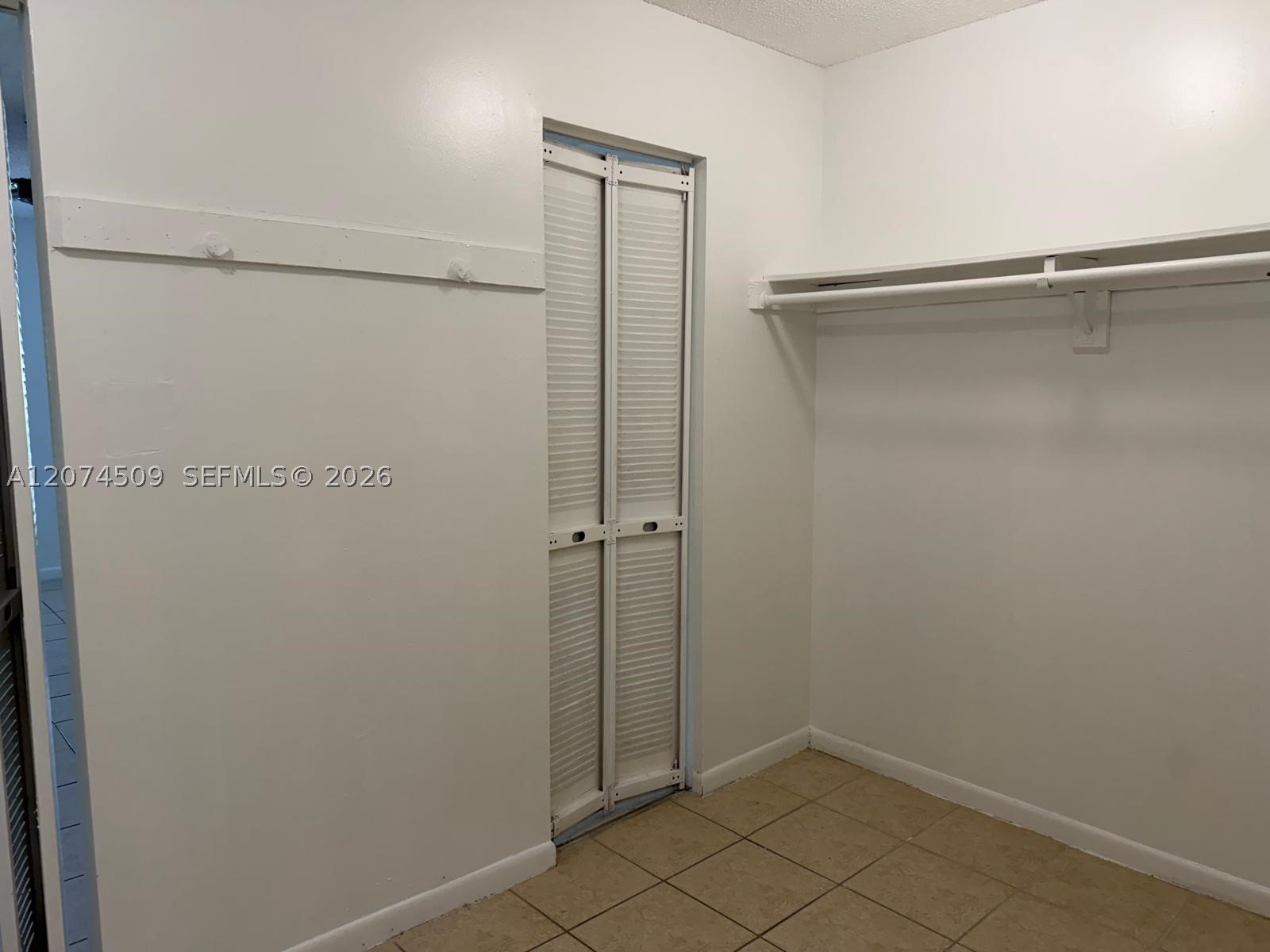2800 Nw 56th Ave E206 Property Photo 3