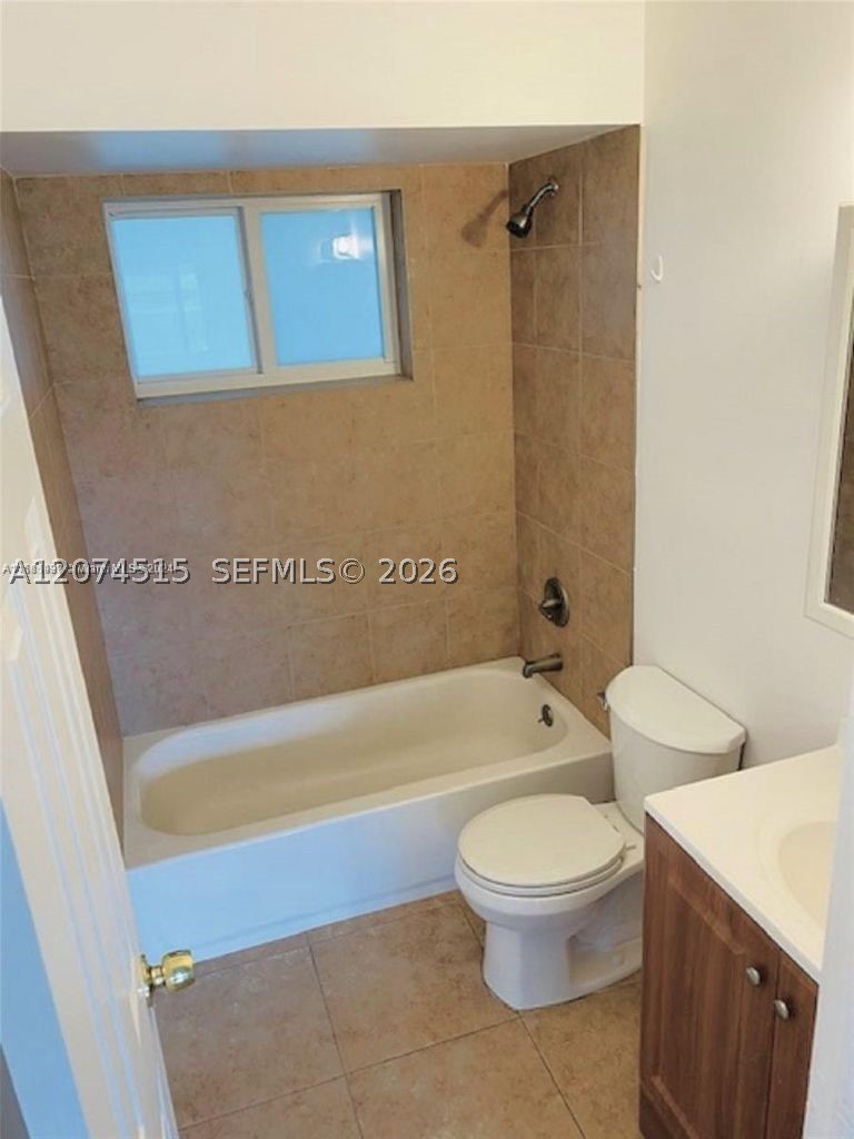 6200 Fillmore St 6202 Property Photo 6