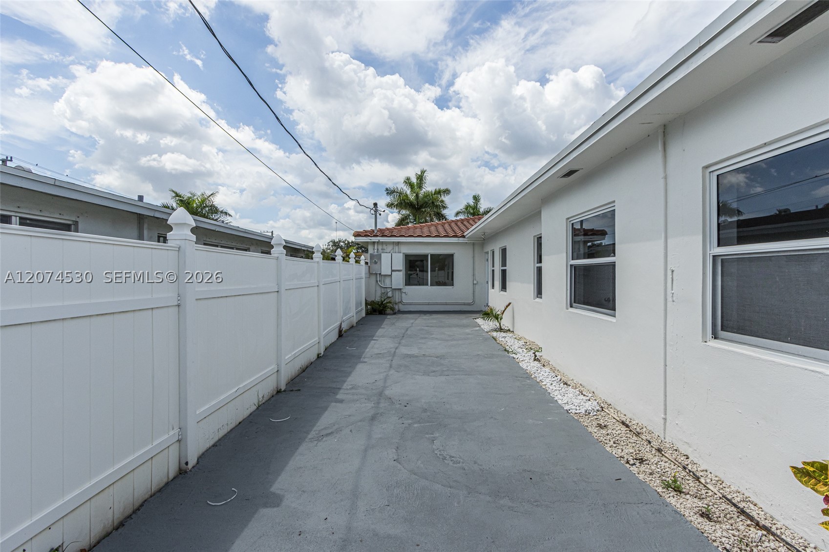 3513 Polk St Property Photo 9