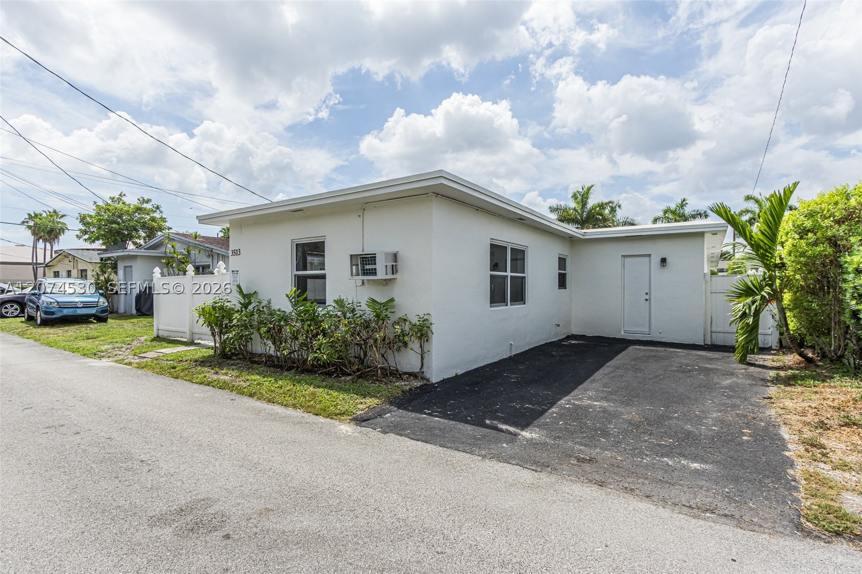 3513 Polk St Property Photo 12