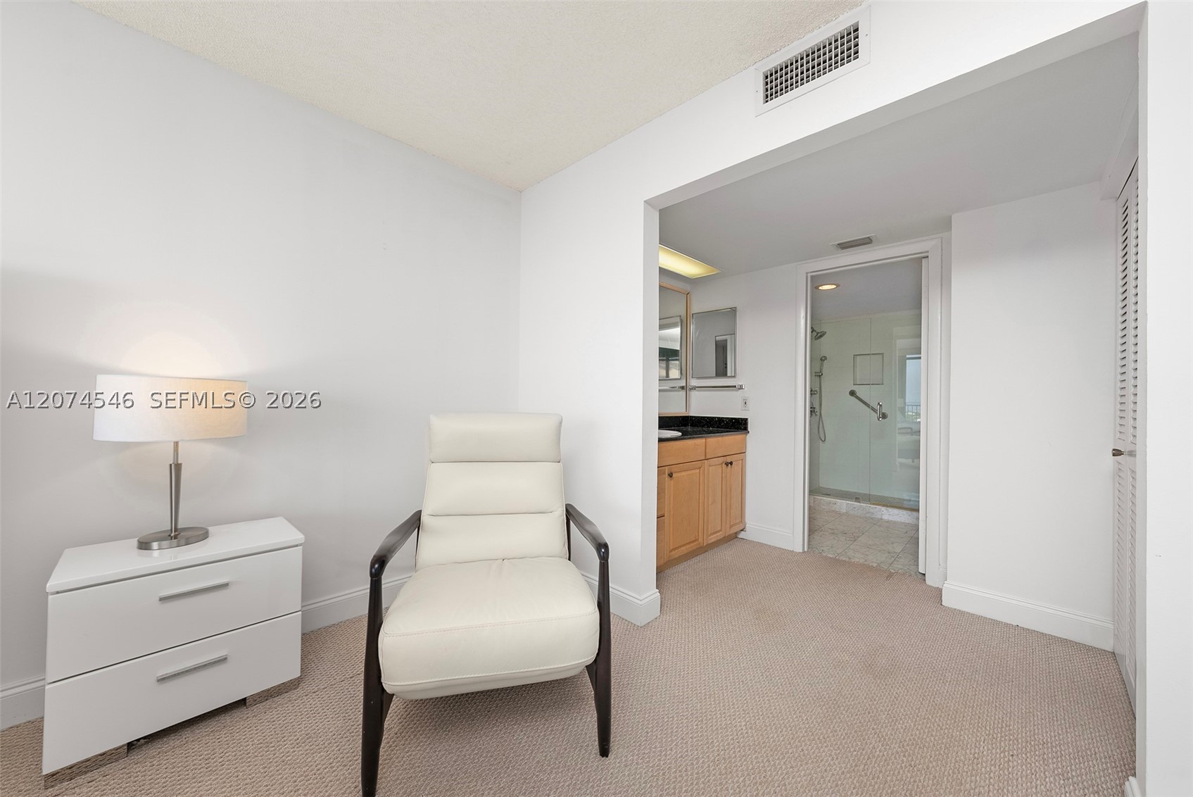881 Ocean Dr 16f Property Photo 19