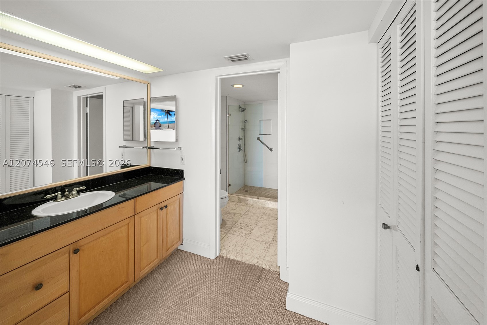 881 Ocean Dr 16f Property Photo 29