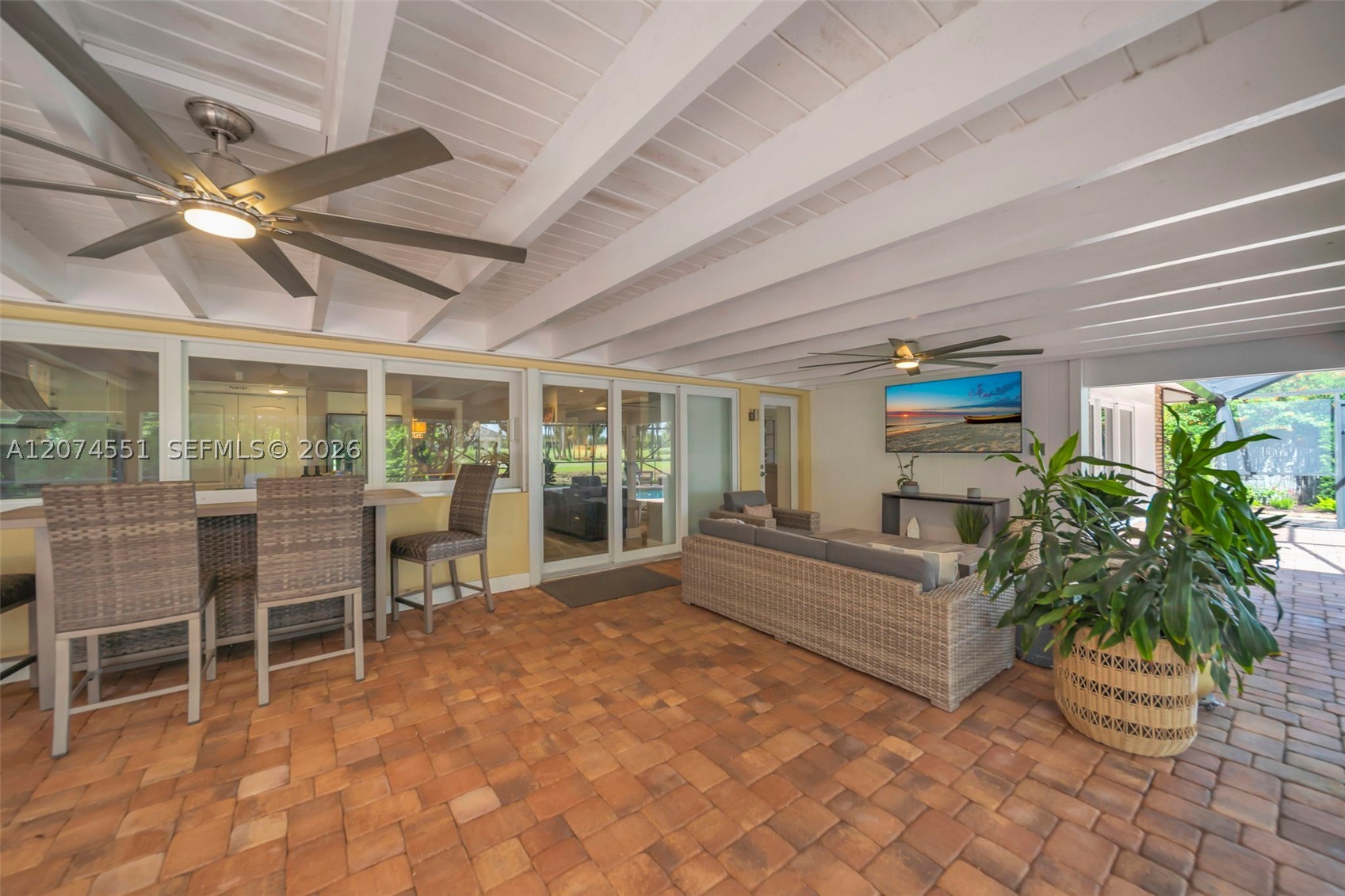 560 W Tropical Way Property Photo 58