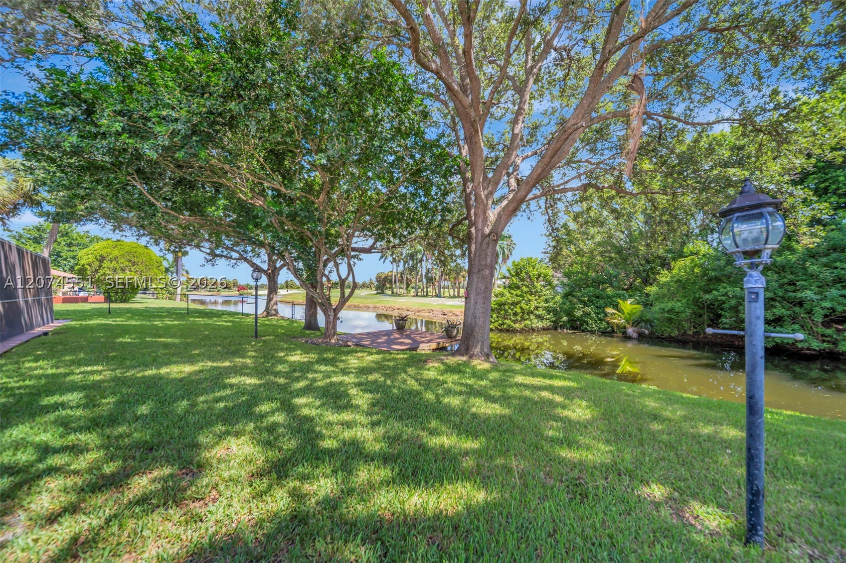 560 W Tropical Way Property Photo 79