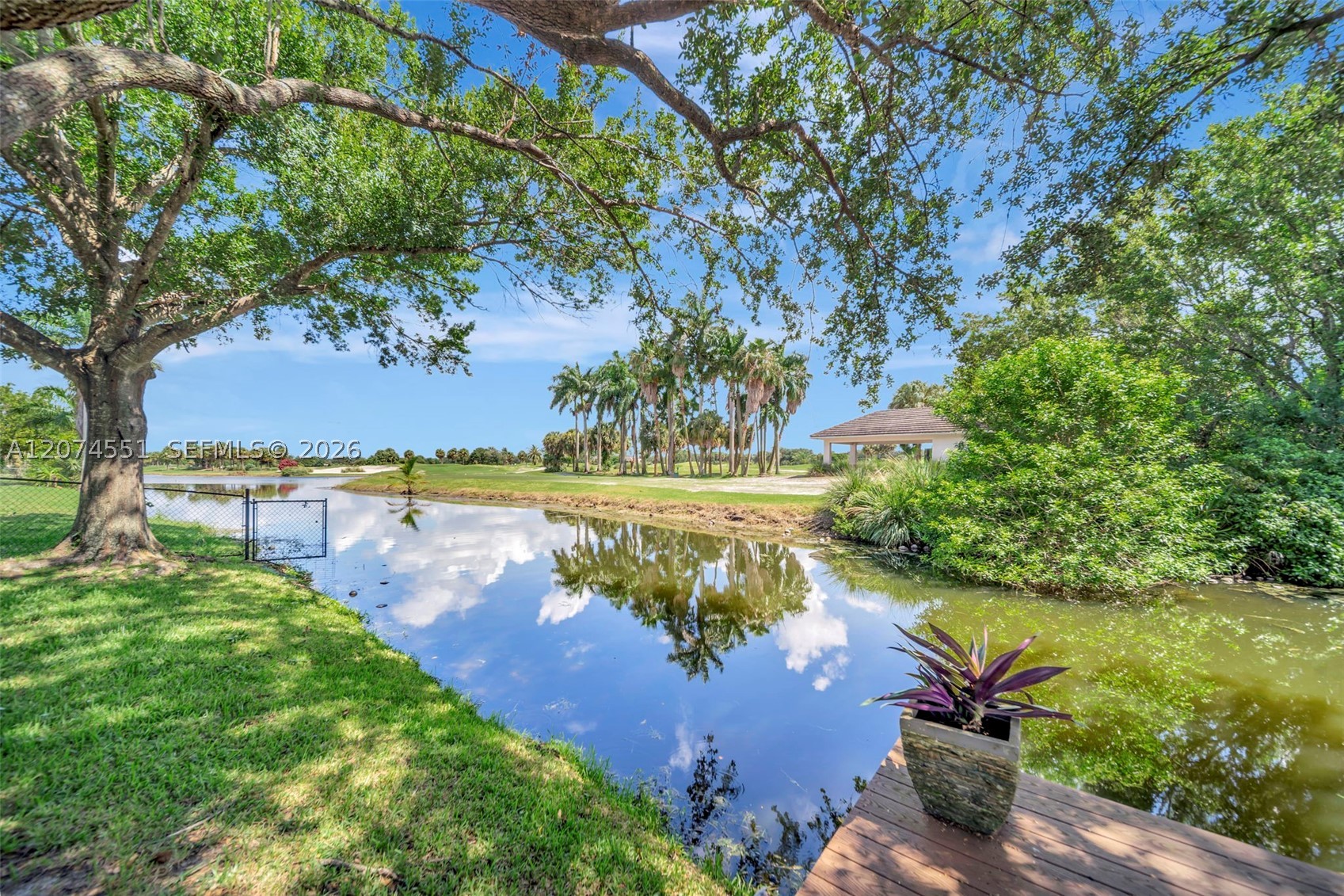 560 W Tropical Way Property Photo 84