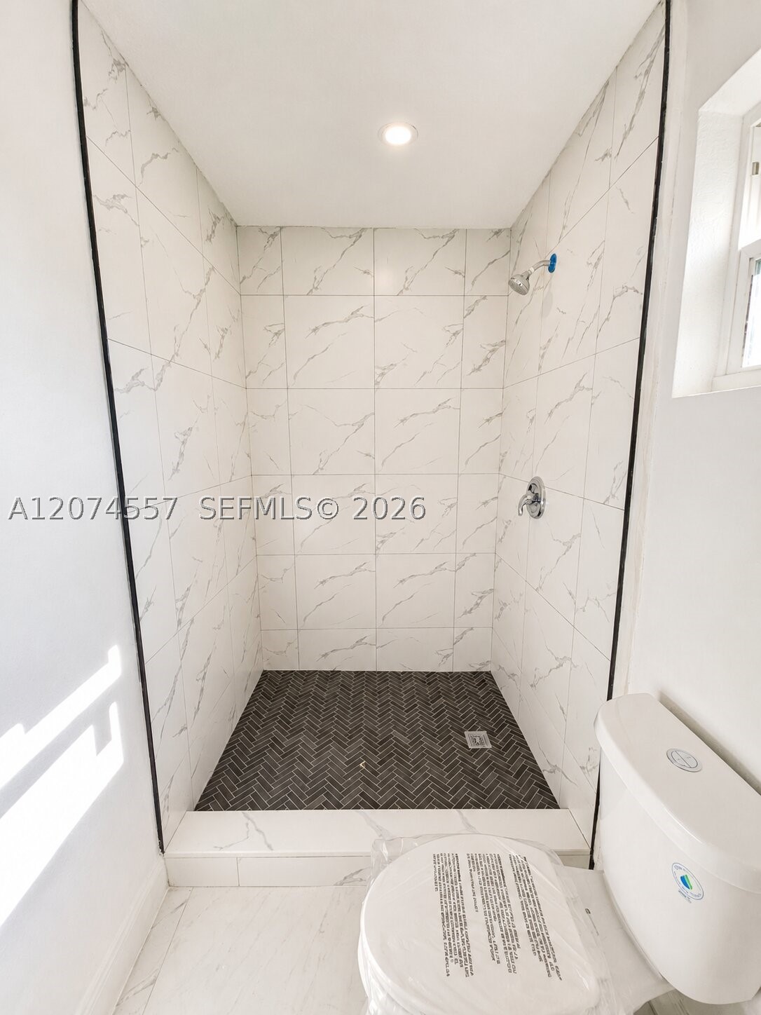 980 Nw 13th St Property Photo 14