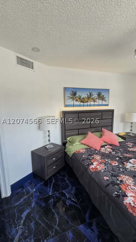 5121 W Oakland Park Blvd 212 Property Photo 10