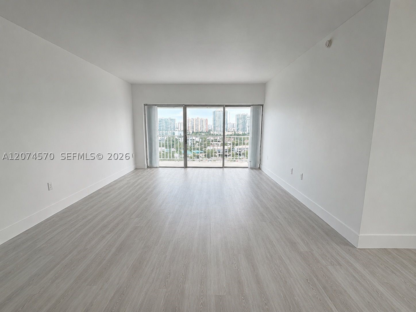 500 Bayview Dr 1231 Property Photo 6