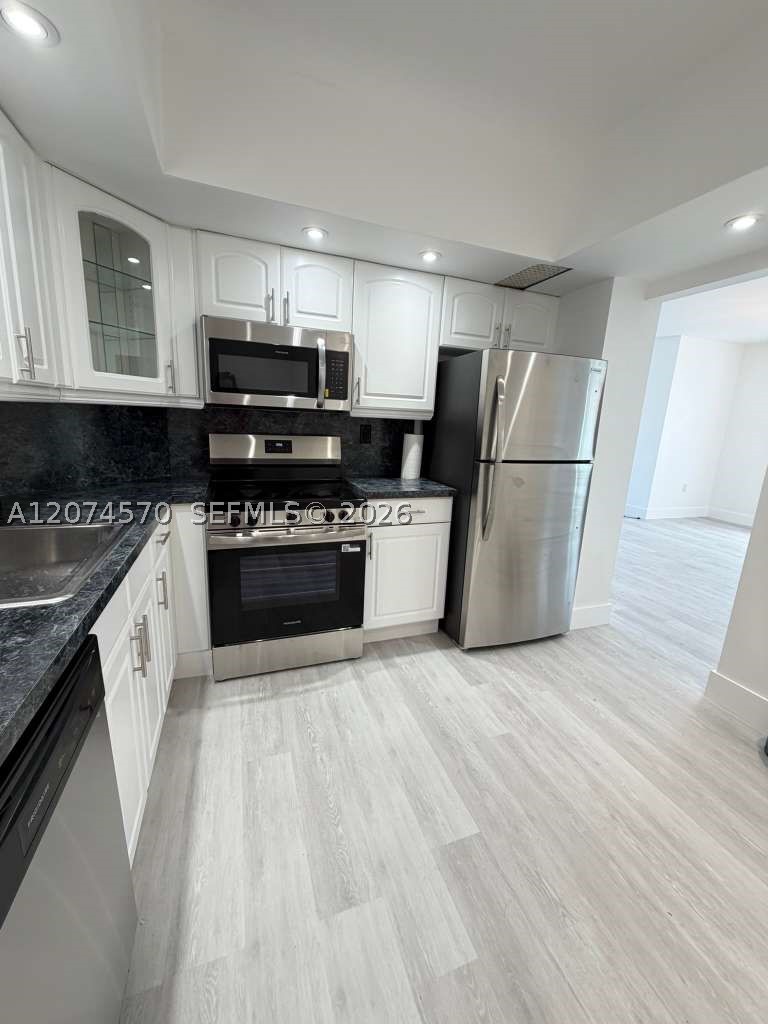 500 Bayview Dr 1231 Property Photo 23