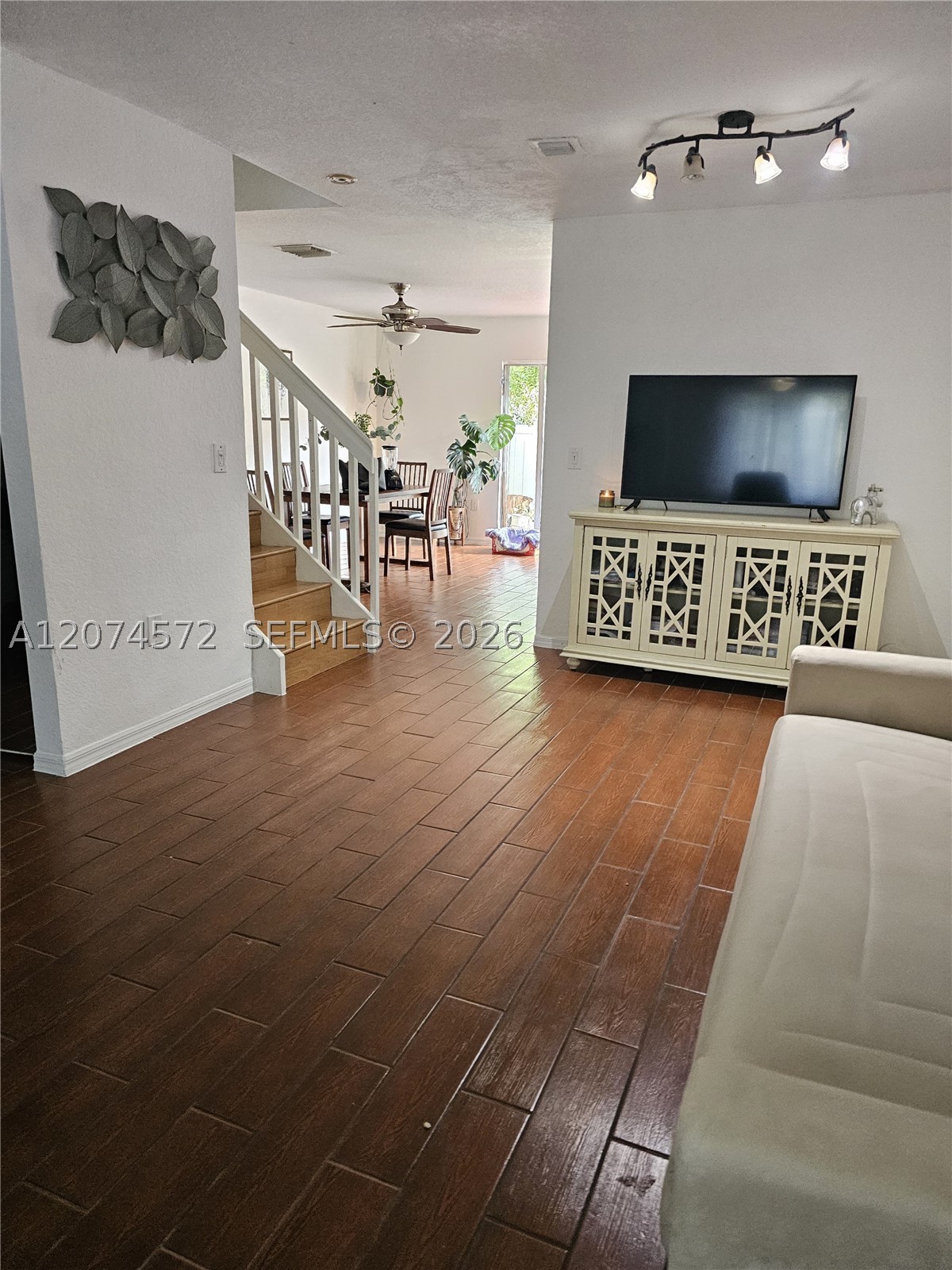 126 Hidden Ct Rd 27-d Property Photo 4