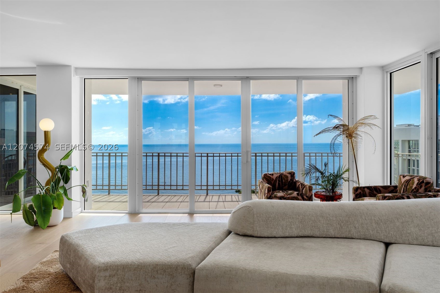 881 Ocean Dr 10A Property Photo 1