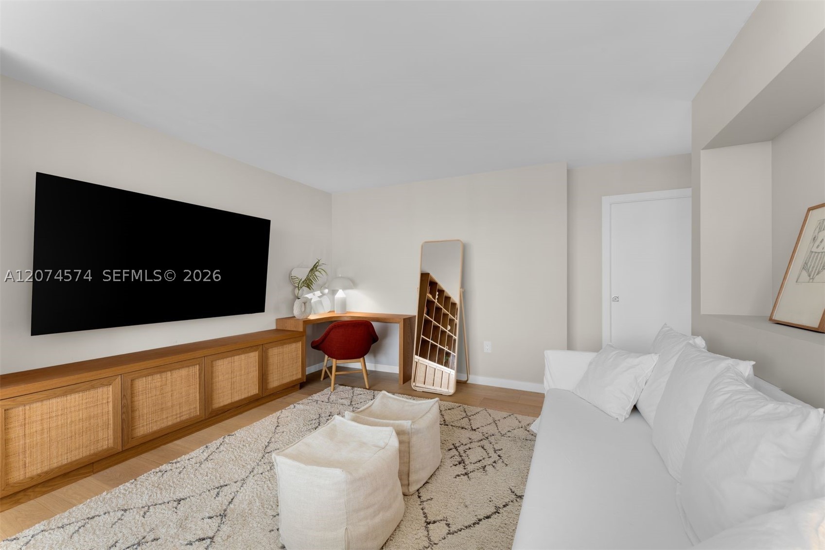 881 Ocean Dr 10a Property Photo 15