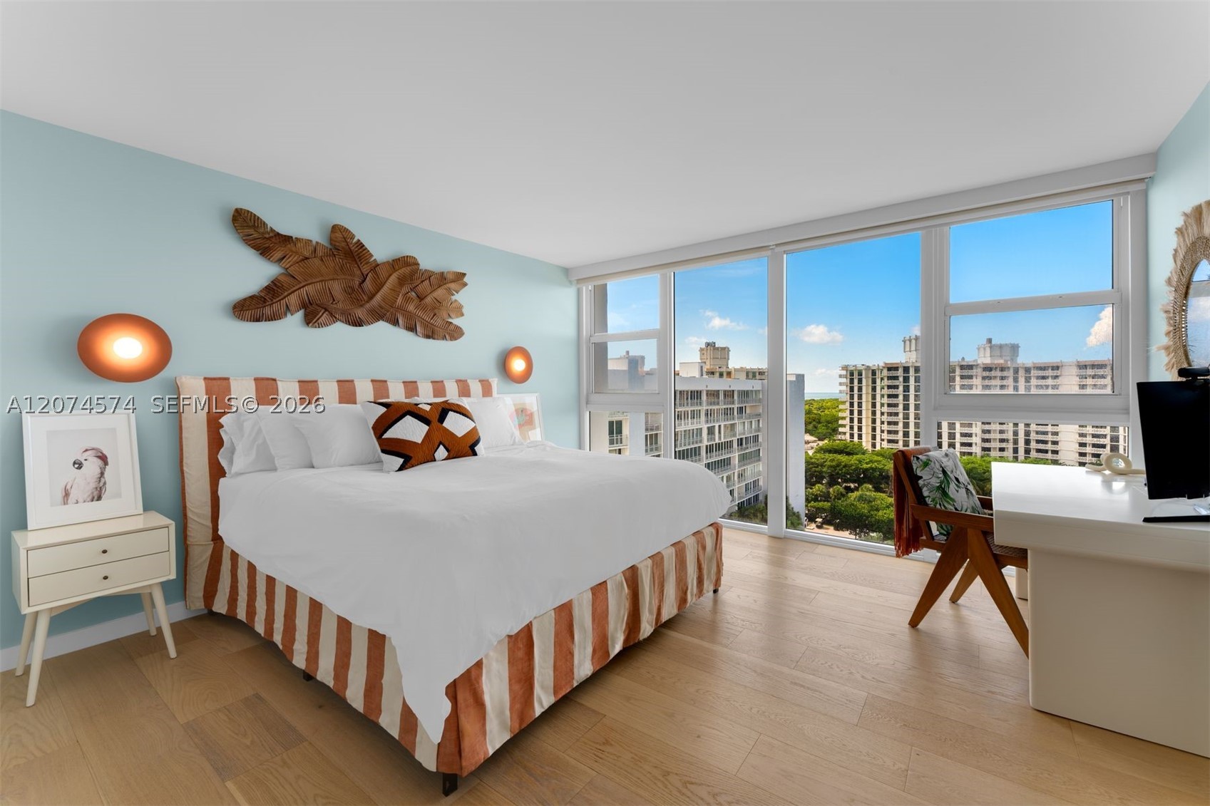 881 Ocean Dr 10a Property Photo 20