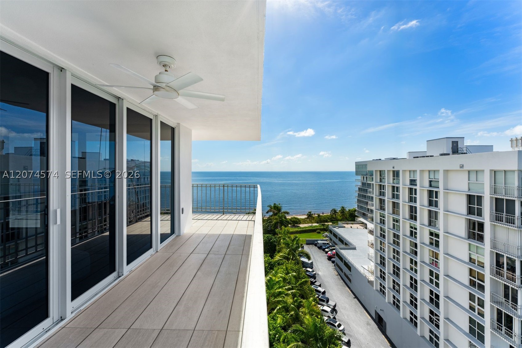 881 Ocean Dr 10a Property Photo 26