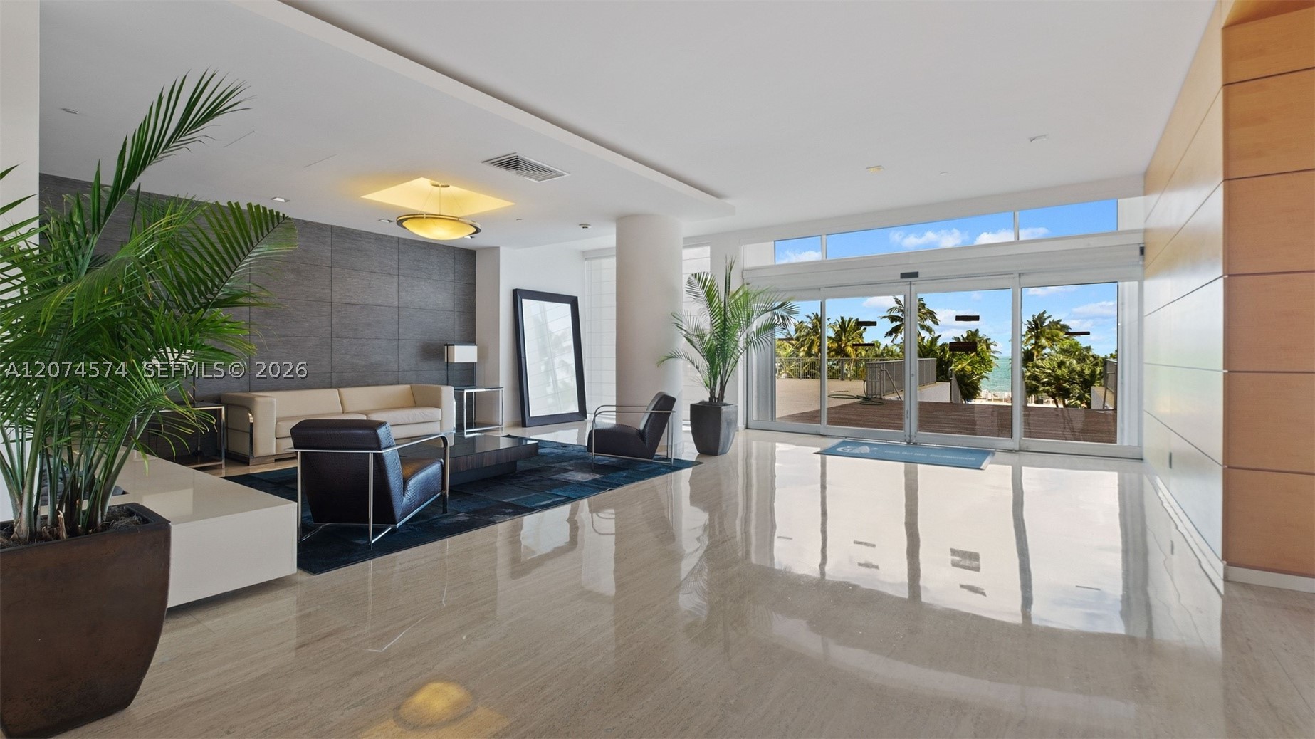 881 Ocean Dr 10a Property Photo 28