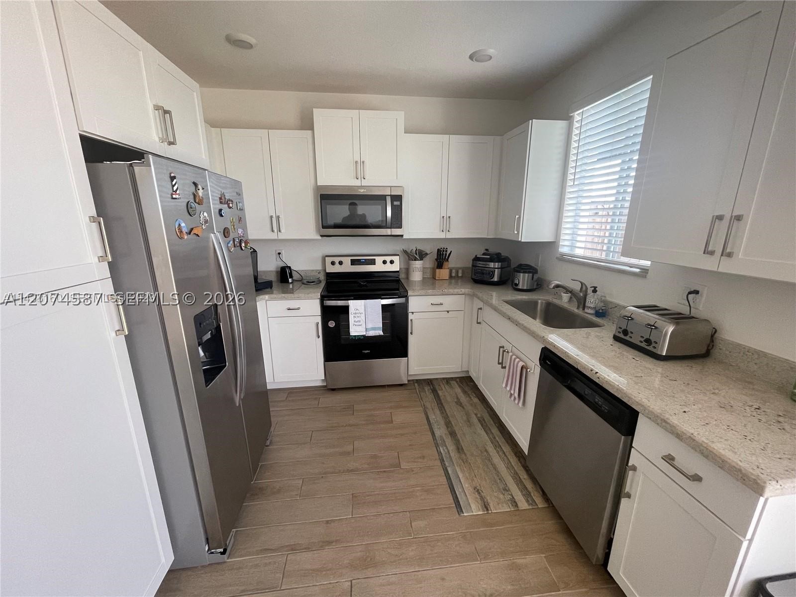 2346 Se 12th Ct Property Photo 7