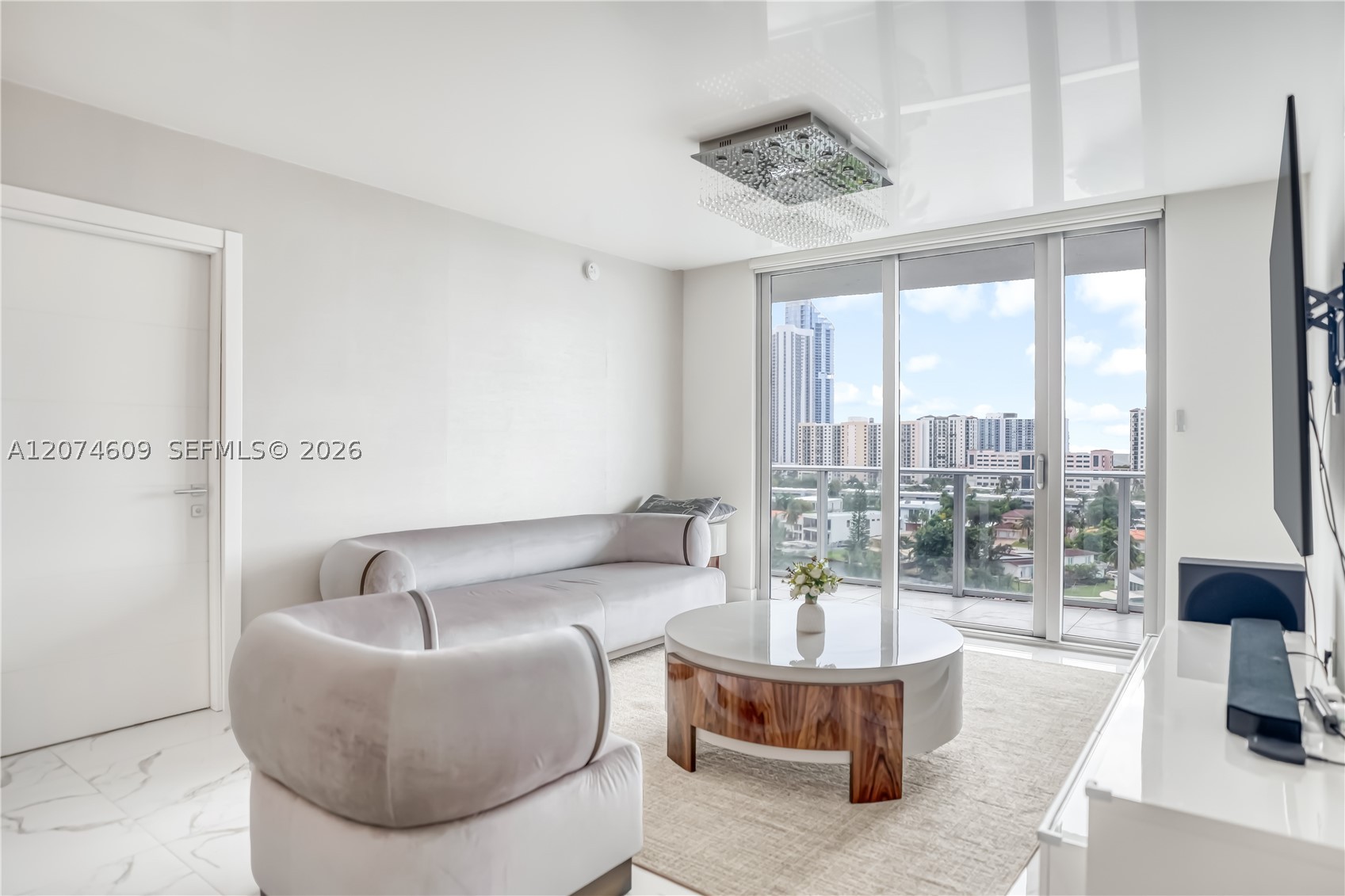 330 Sunny Isles Blvd 5-906 Property Photo 1