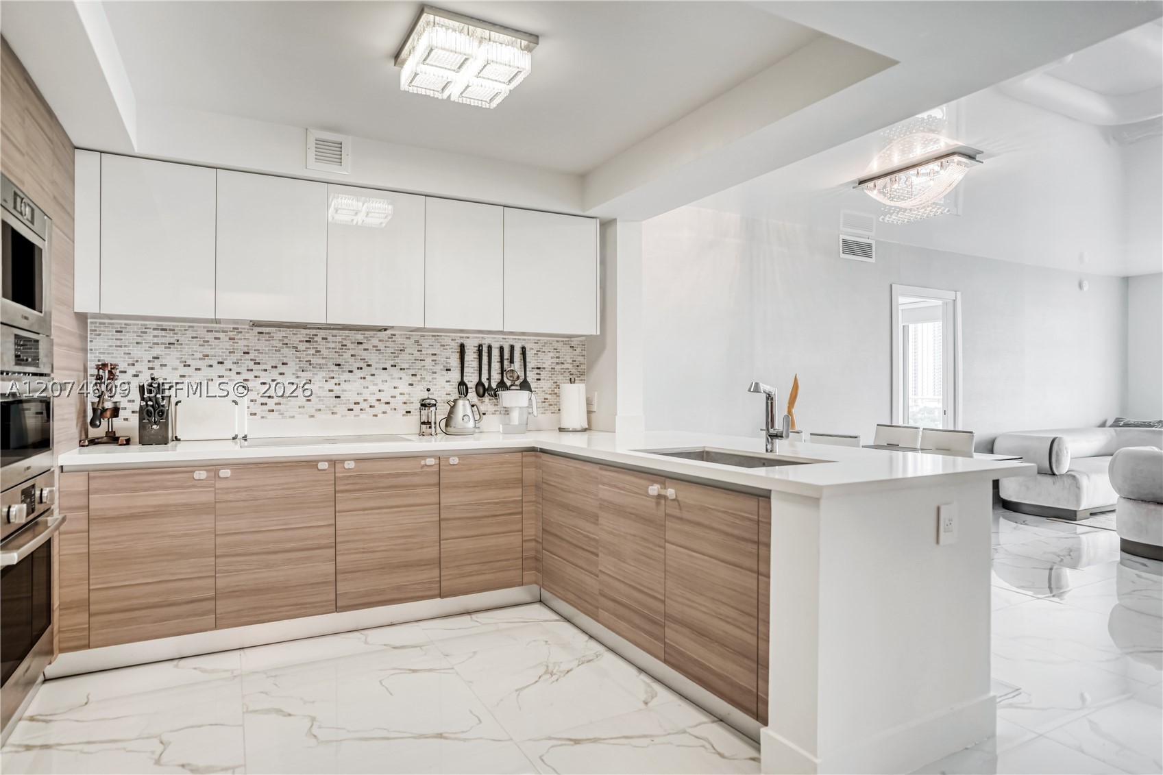 330 Sunny Isles Blvd 5-906 Property Photo 10