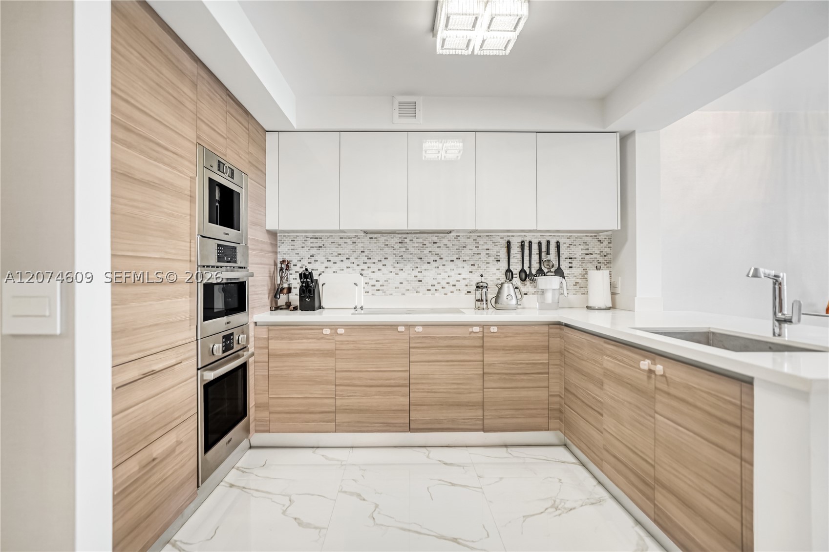 330 Sunny Isles Blvd 5-906 Property Photo 11