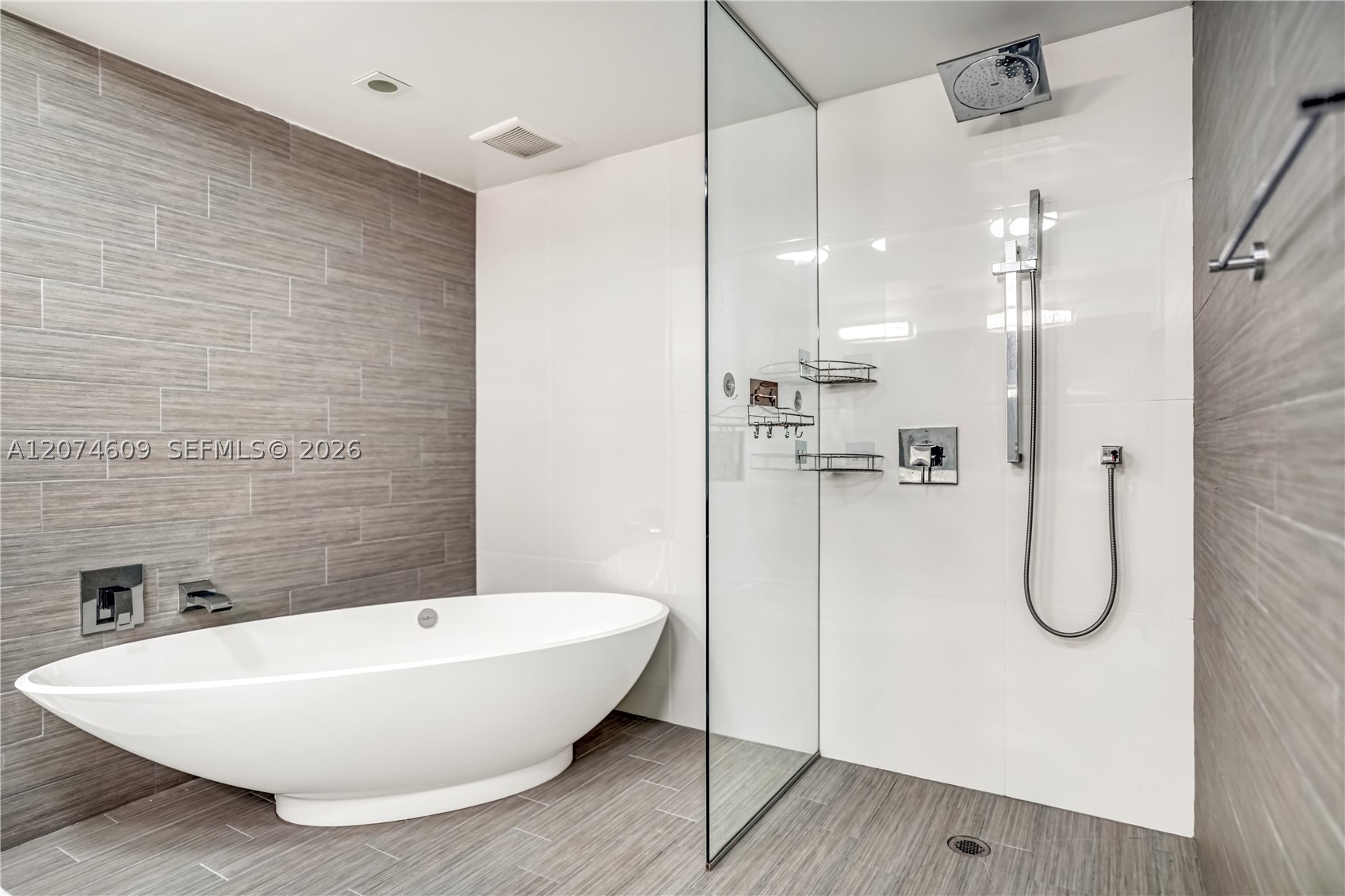 330 Sunny Isles Blvd 5-906 Property Photo 20
