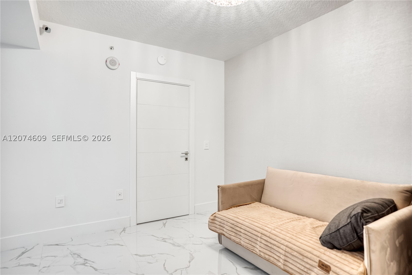 330 Sunny Isles Blvd 5-906 Property Photo 29