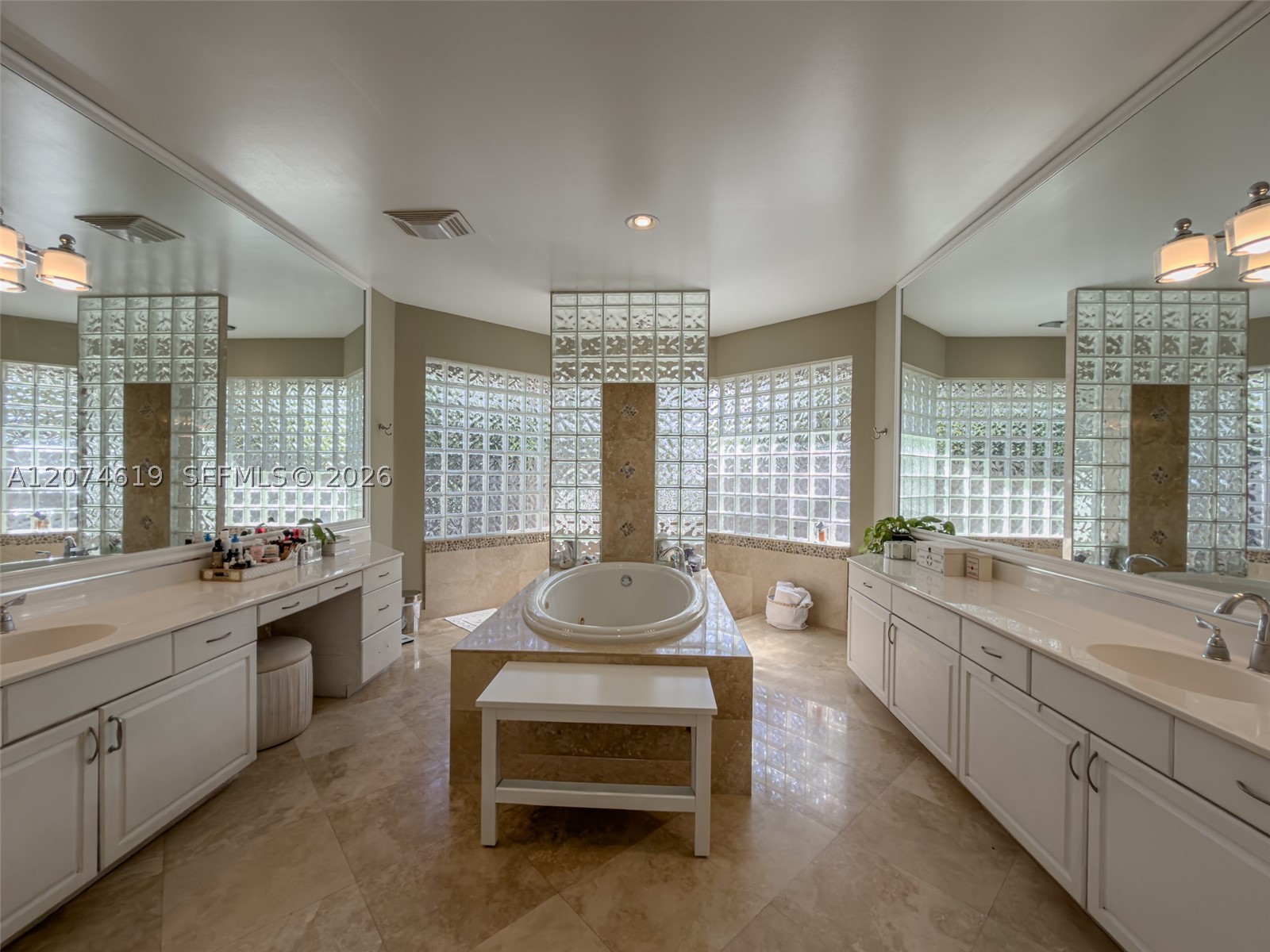 2950 Medinah Property Photo 19