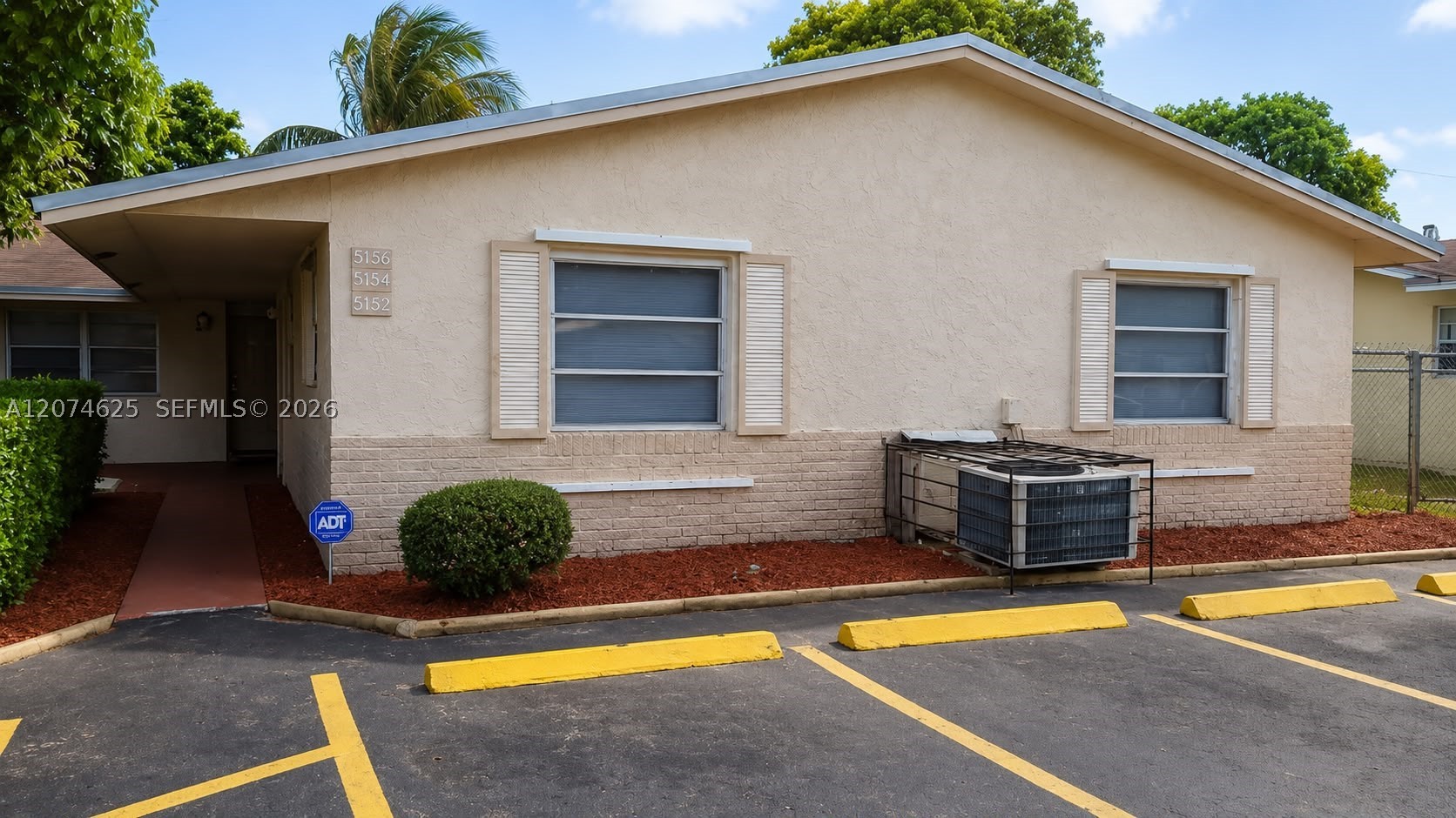 5880 NW 19th Ct