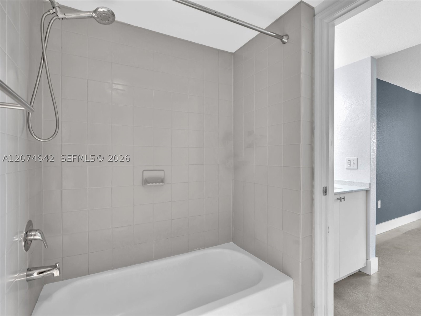 816 Nw 11th St 1208 Property Photo 16