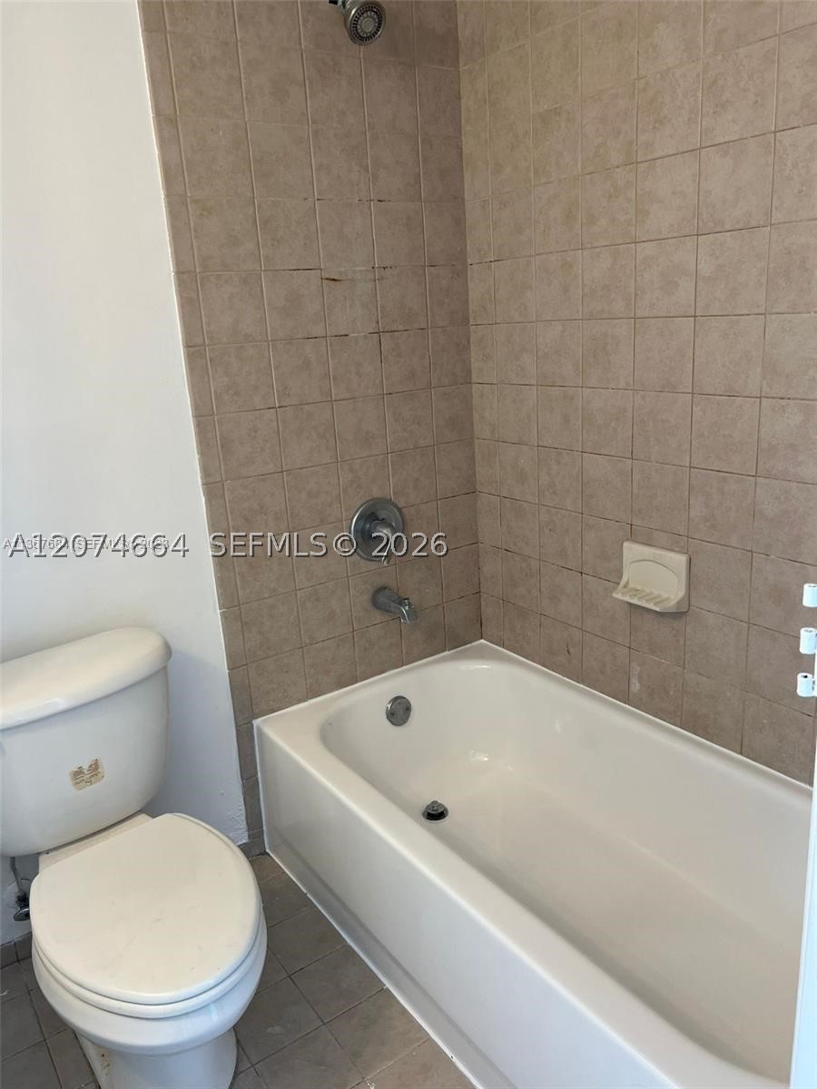 450 Sw 3rd St 15 Property Photo 8