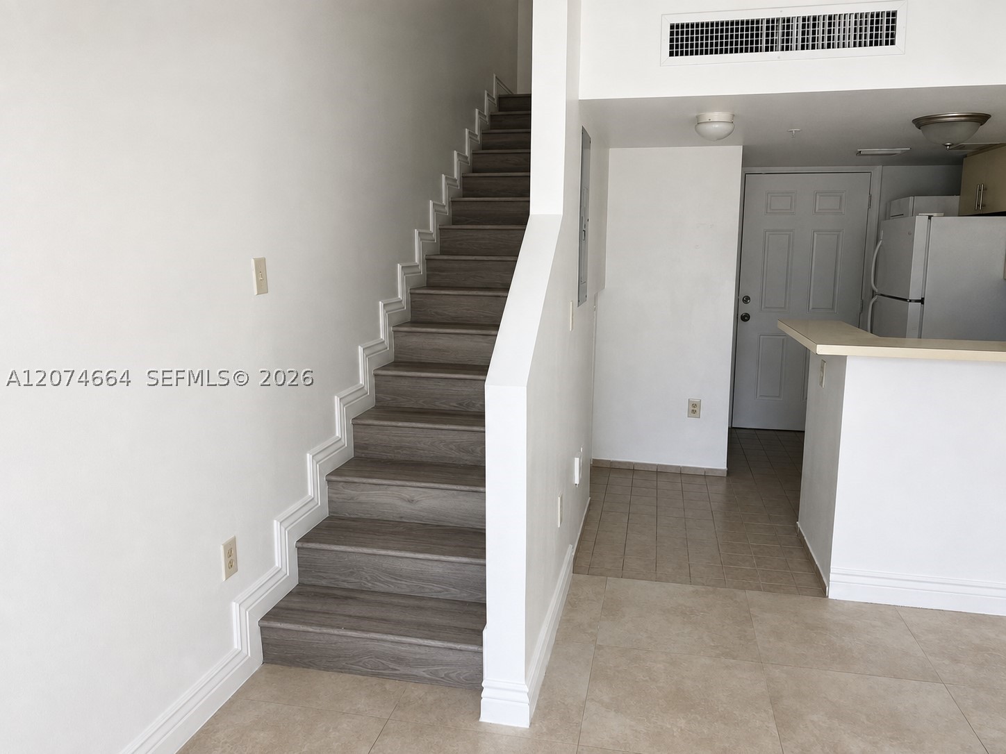 450 Sw 3rd St 15 Property Photo 11