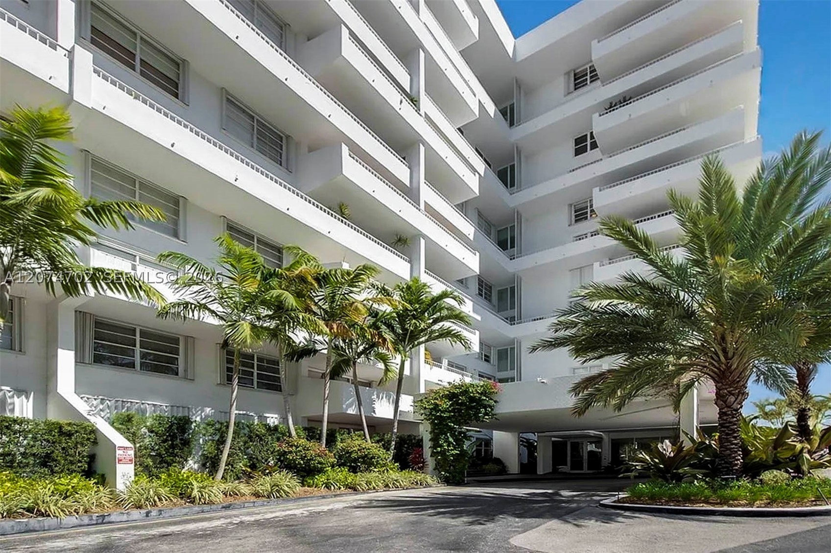 199 Ocean Lane Dr 902 Property Photo 23