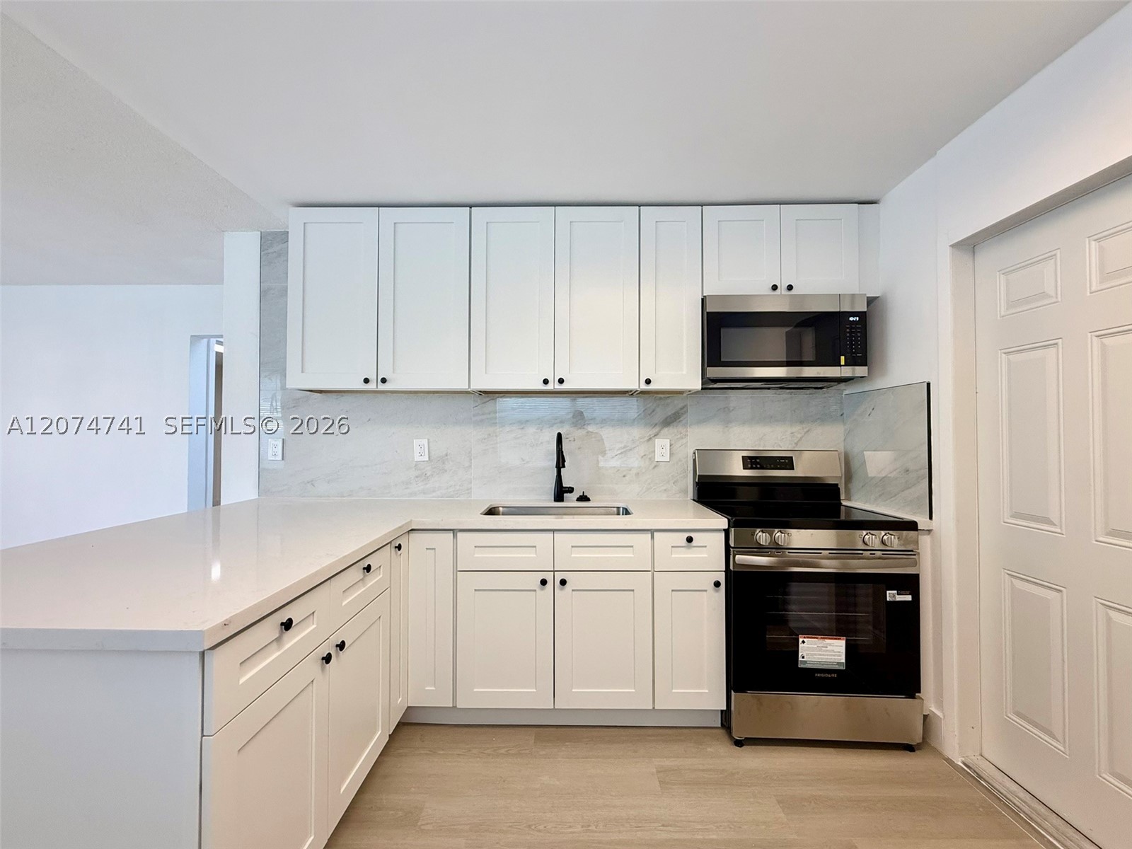 910 Sw 2nd Ave 910 Property Photo 6