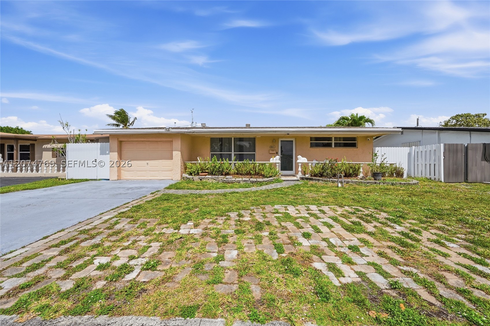 8641 Nw 25th Ct Property Photo 1