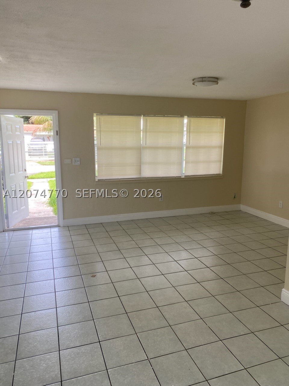27922 SW 130th Ct Property Photo 1