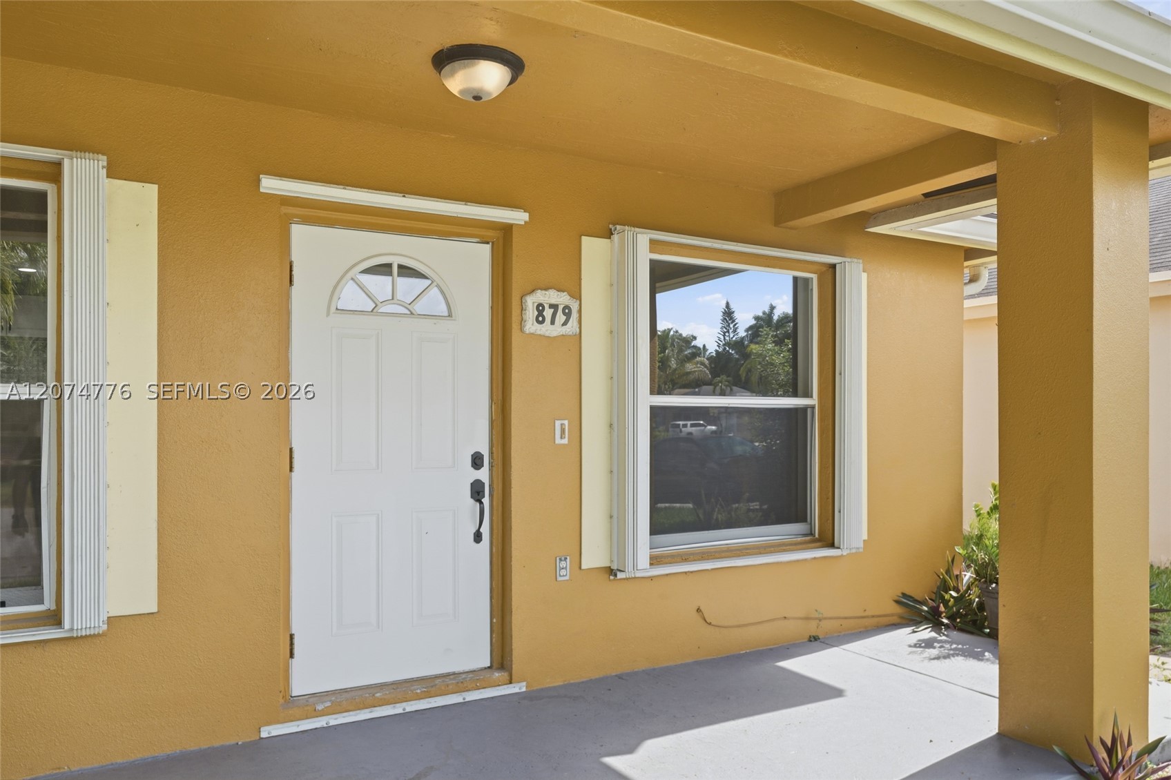 879 Sw 10th St 0 Property Photo 3
