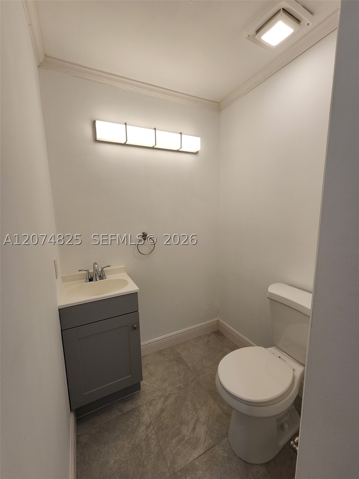 6518 Kendale Lakes Dr 809 Property Photo 6