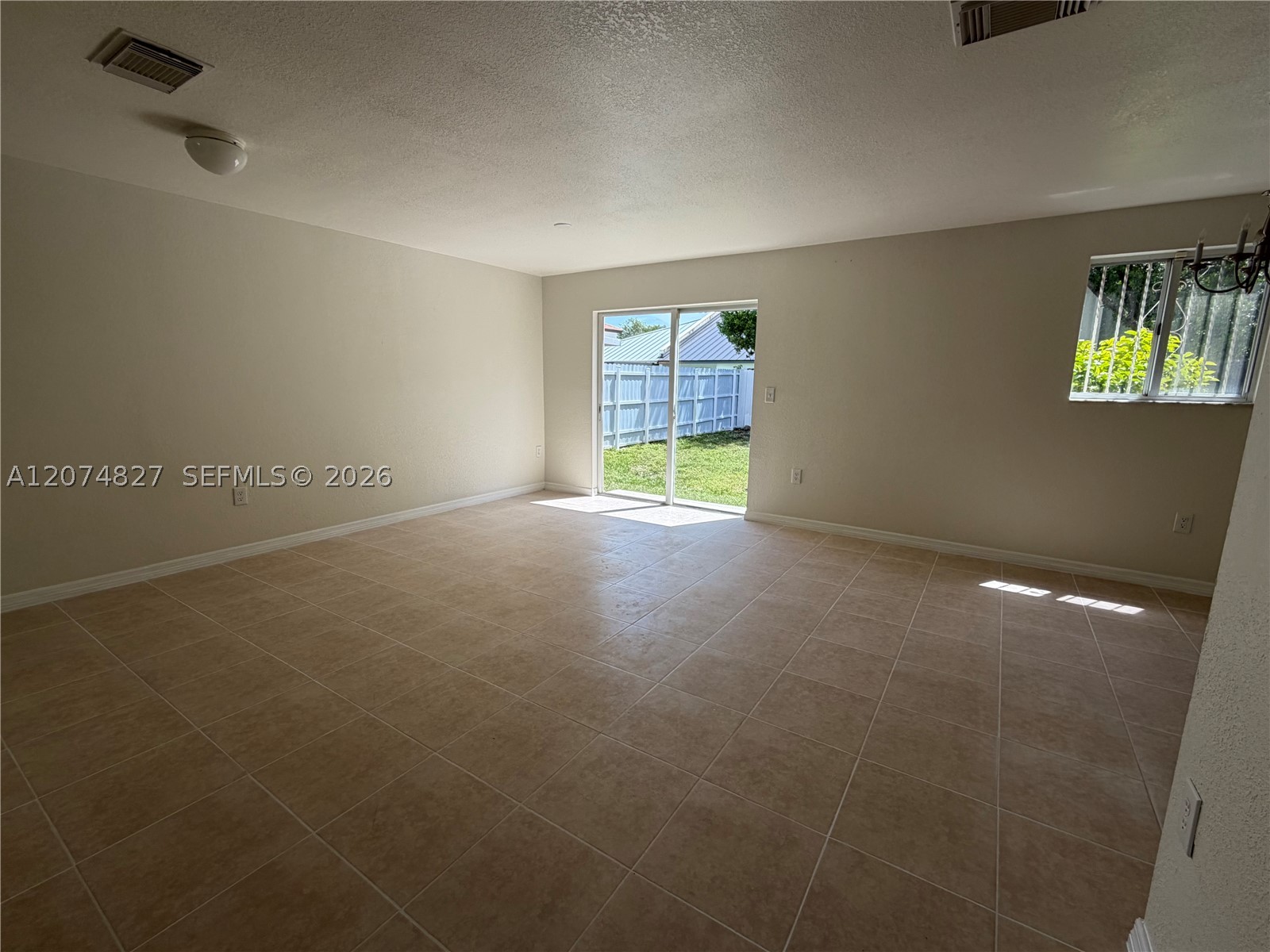 26259 Sw 135th Pl - Property Photo 4