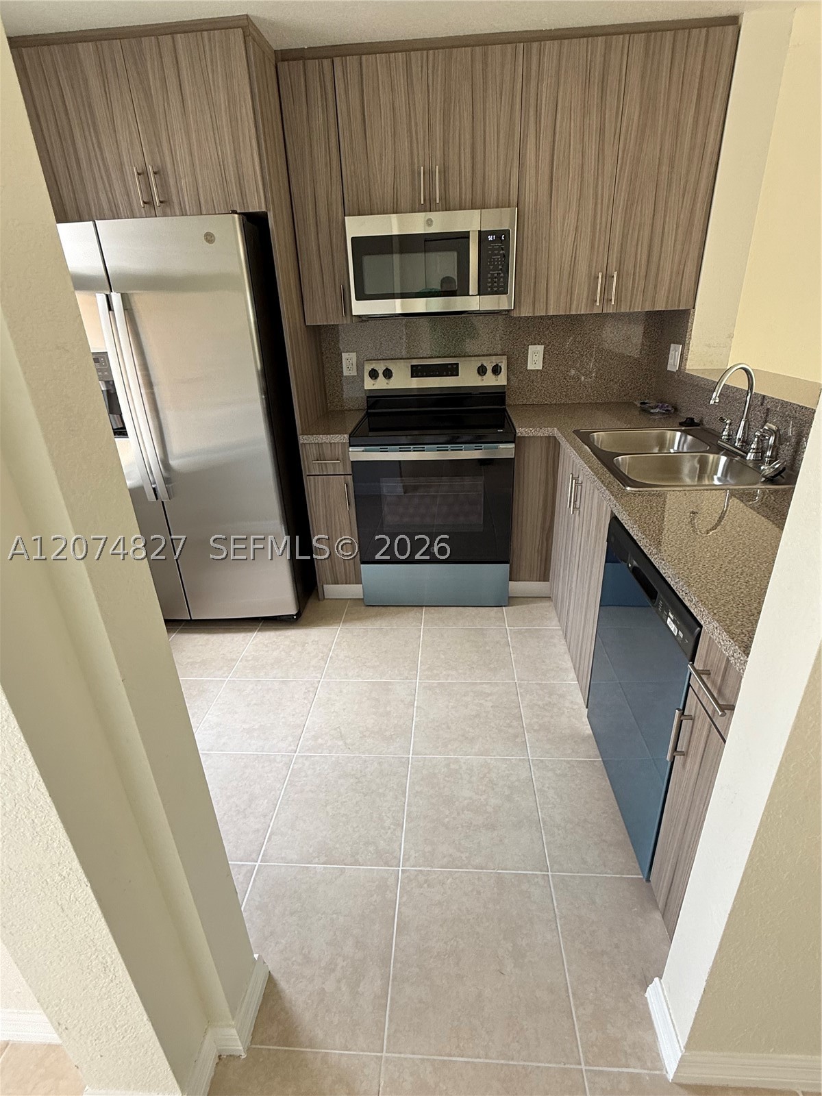 26259 Sw 135th Pl - Property Photo 5