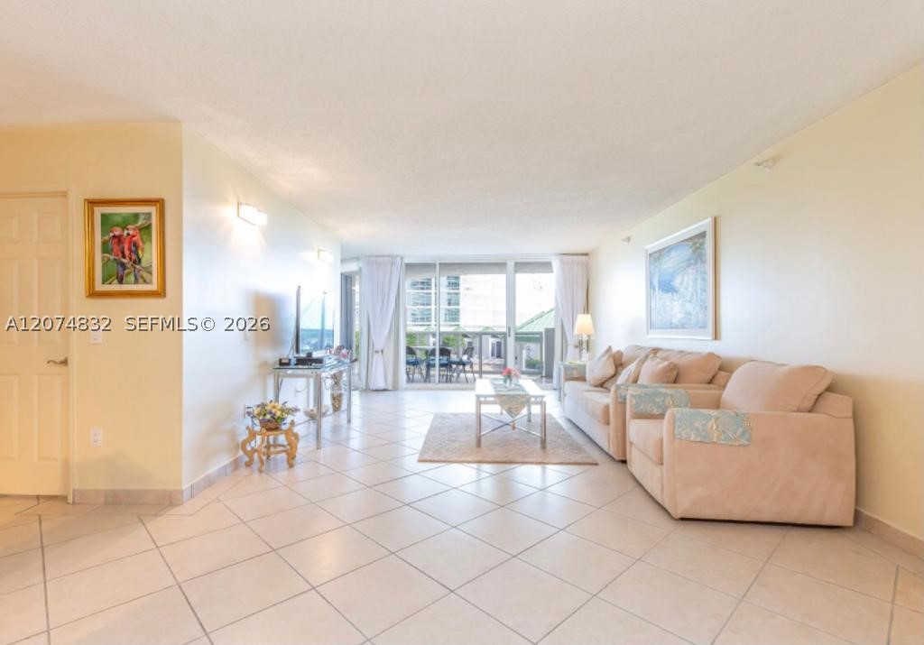 16711 Collins Ave 706 Property Photo 1