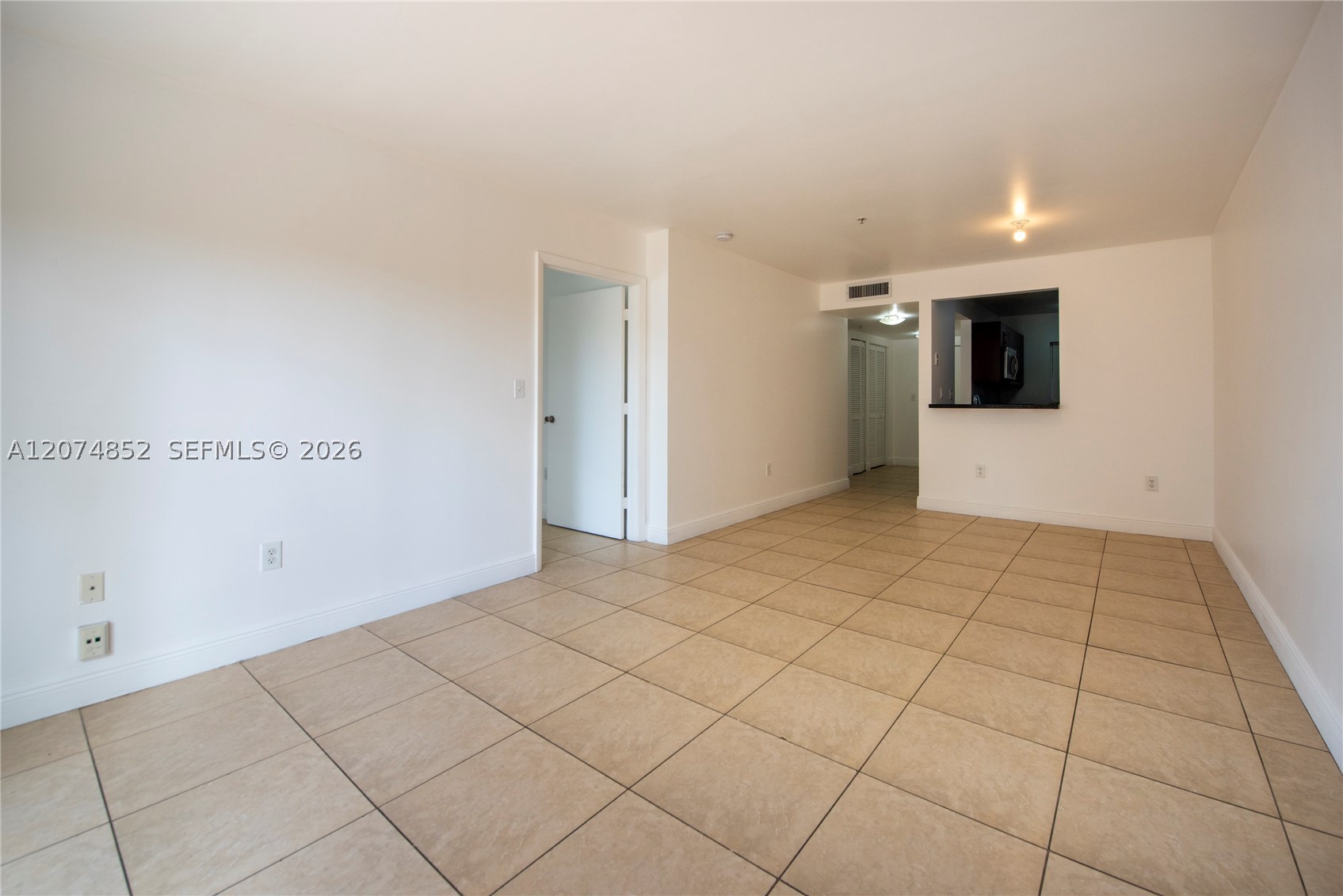 4147 Stirling Rd 406 Property Photo 8