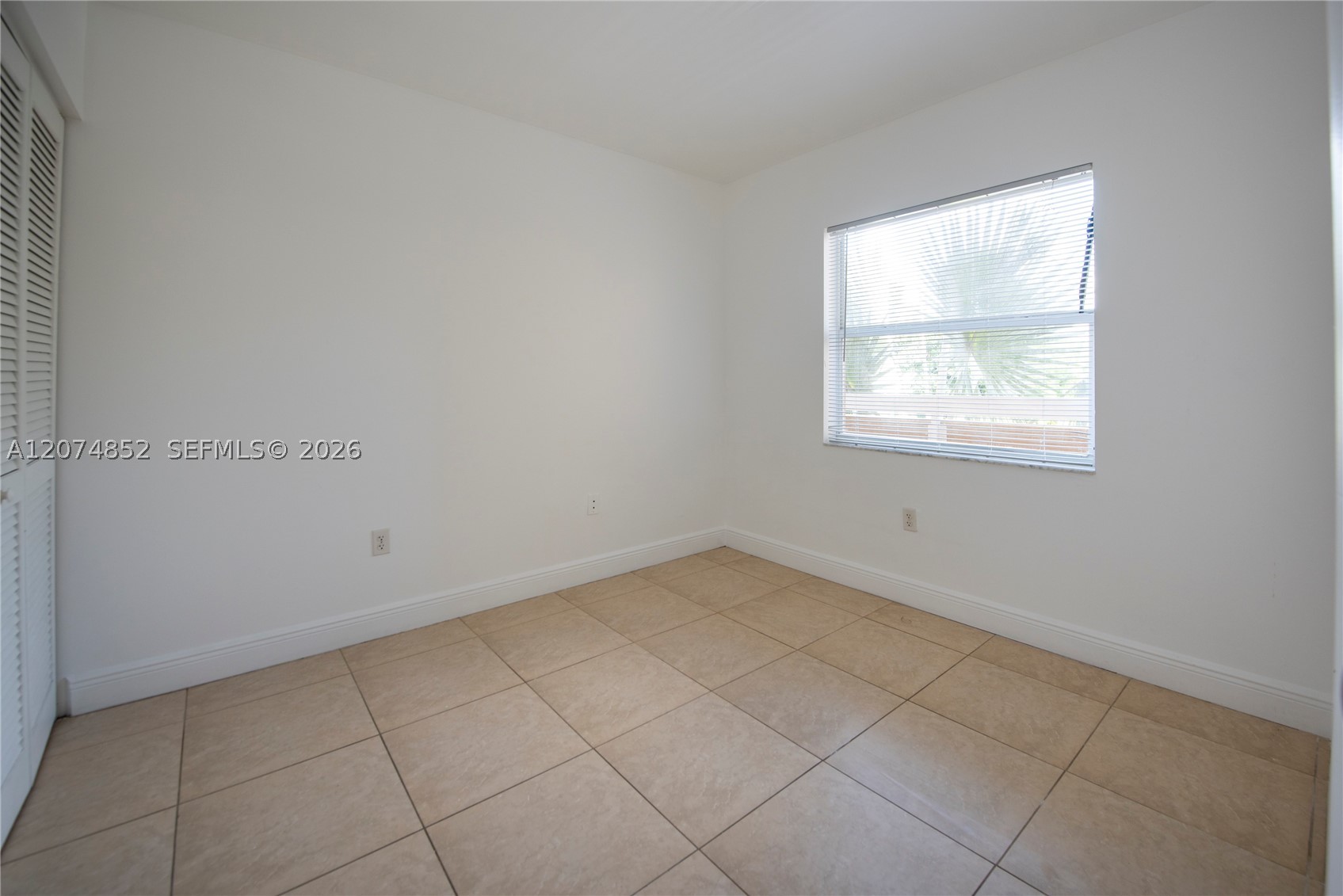 4147 Stirling Rd 406 Property Photo 13