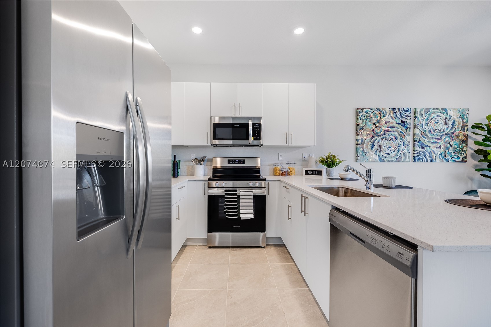 A12074874 Property Photo 2