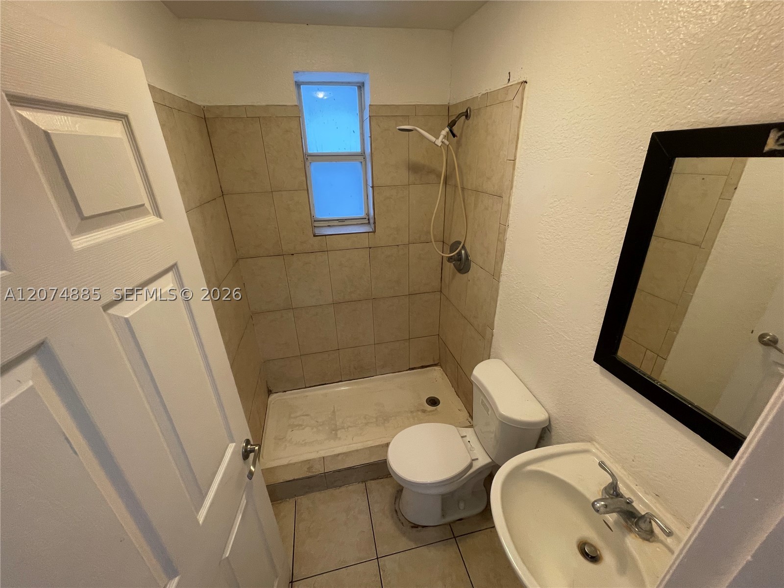 1021 Nw 3rd St 207 Property Photo 4
