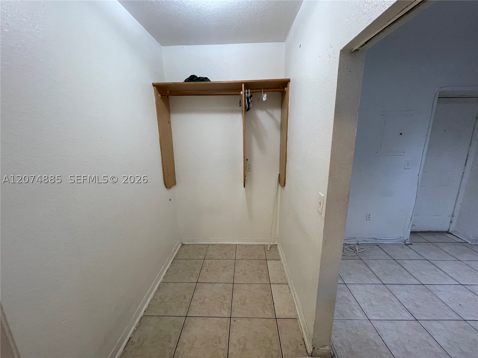 1021 Nw 3rd St 207 Property Photo 5