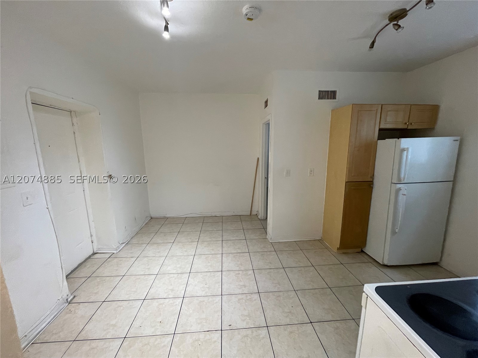 1021 Nw 3rd St 207 Property Photo 6