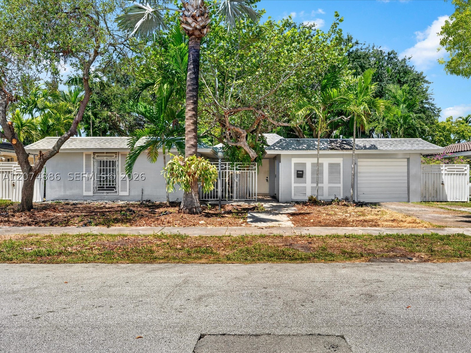 5710 SW 89th Ave